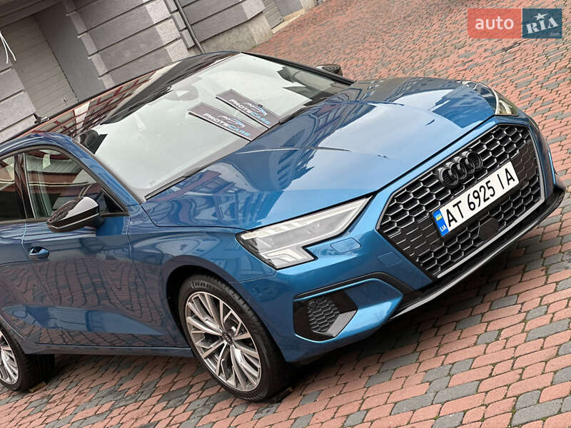 Хэтчбек Audi A3 2021 в Ивано-Франковске