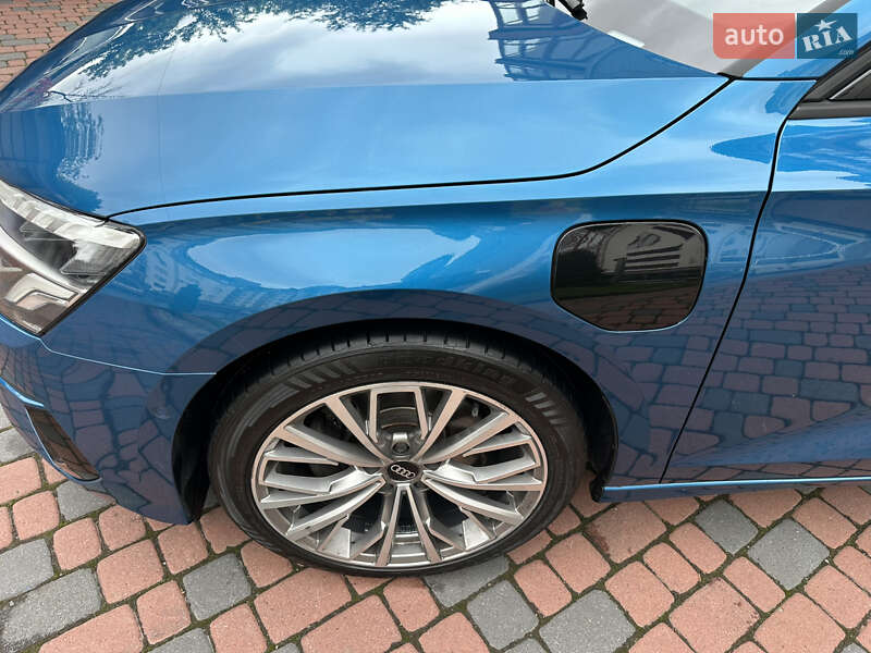 Хэтчбек Audi A3 2021 в Ивано-Франковске