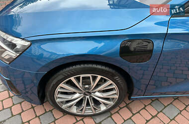 Хэтчбек Audi A3 2021 в 