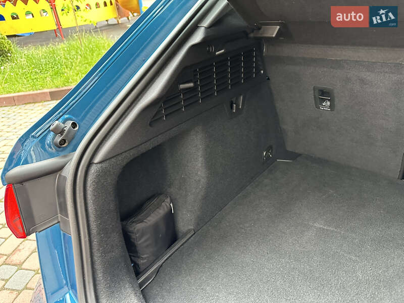 Хэтчбек Audi A3 2021 в Ивано-Франковске