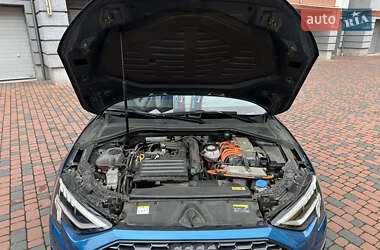 Хэтчбек Audi A3 2021 в 