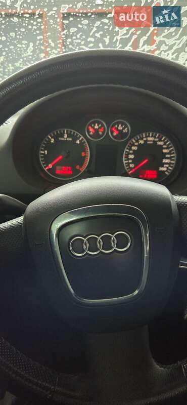 Хэтчбек Audi A3 2007 в Черновцах