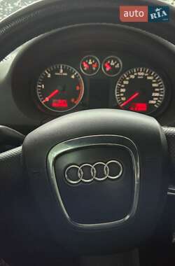 Хэтчбек Audi A3 2007 в 
