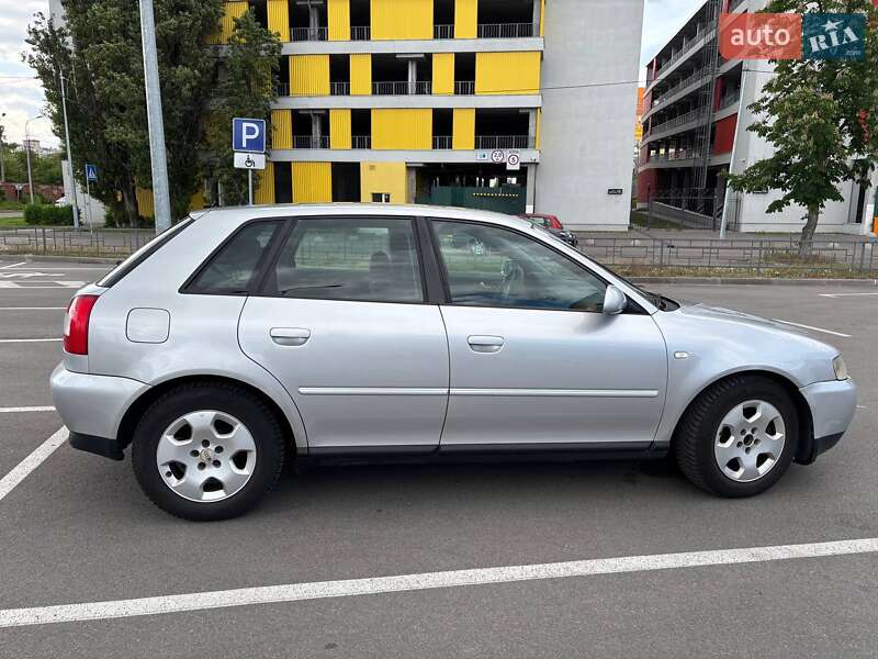 Хэтчбек Audi A3 2001 в Киеве