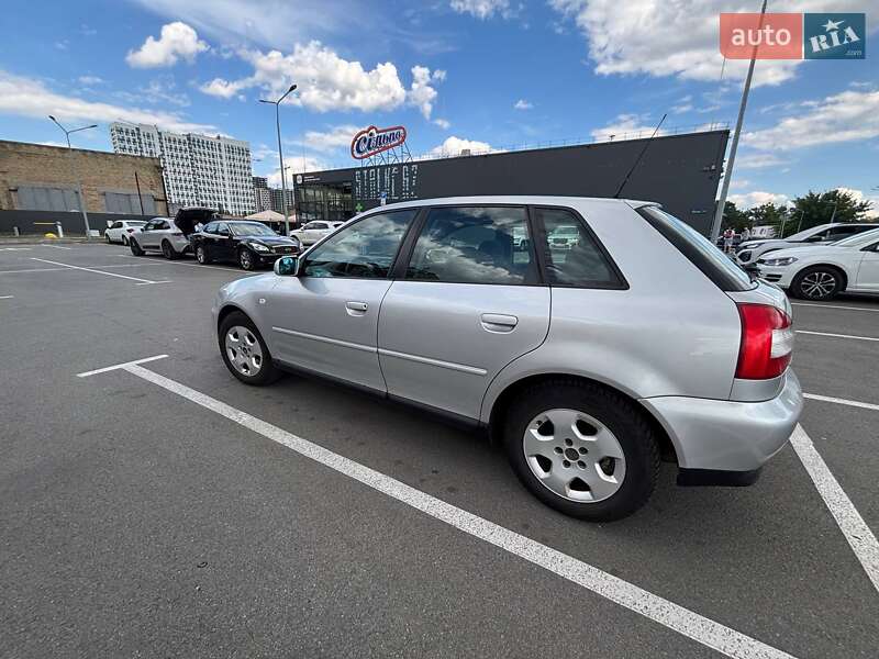 Хэтчбек Audi A3 2001 в Киеве