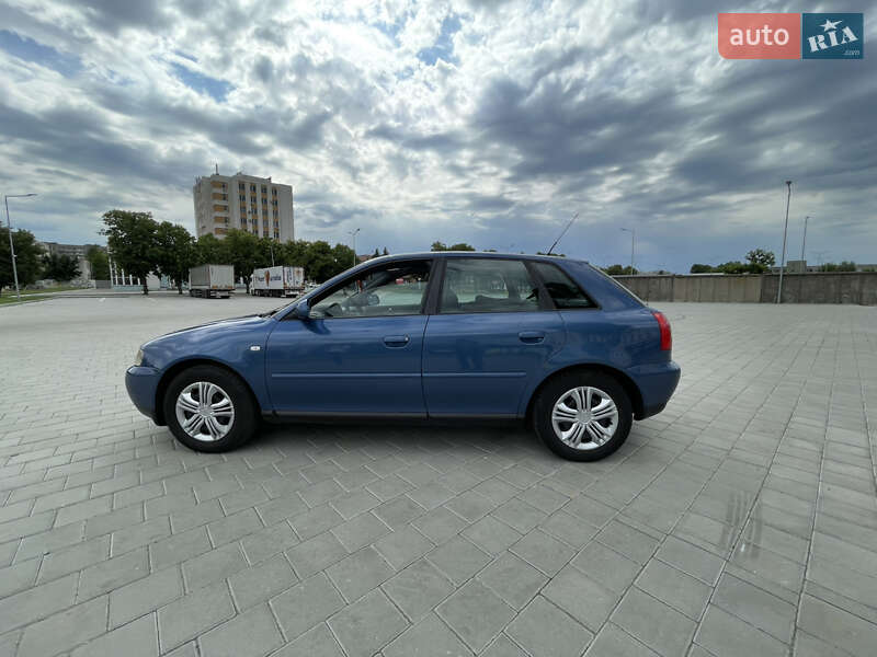 Хэтчбек Audi A3 2001 в Черкассах