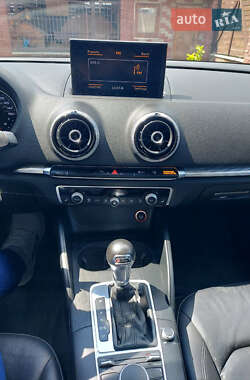 Седан Audi A3 2015 в 