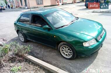 Хетчбек Audi A3 1999 в 