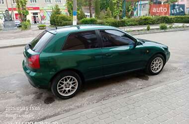 Хетчбек Audi A3 1999 в 