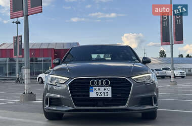 Седан Audi A3 2018 в 