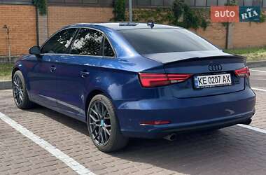 Седан Audi A3 2014 в 
