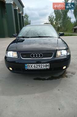Хэтчбек Audi A3 2001 в Славуте