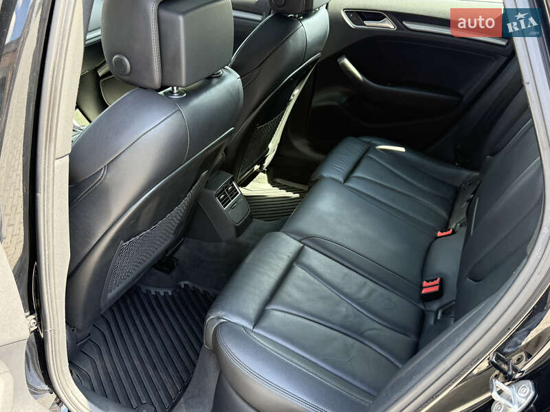 Хетчбек Audi A3 2015 в Чернівцях
