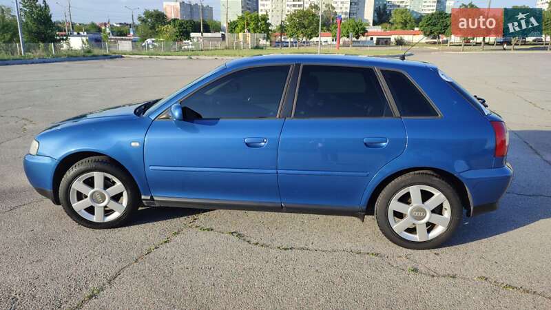 Хэтчбек Audi A3 2003 в Запорожье