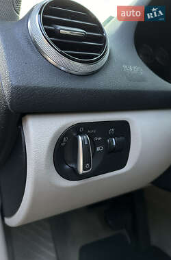 Хэтчбек Audi A3 2011 в 