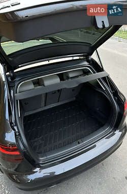 Хэтчбек Audi A3 2011 в 