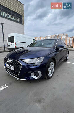 Седан Audi A3 2022 в 