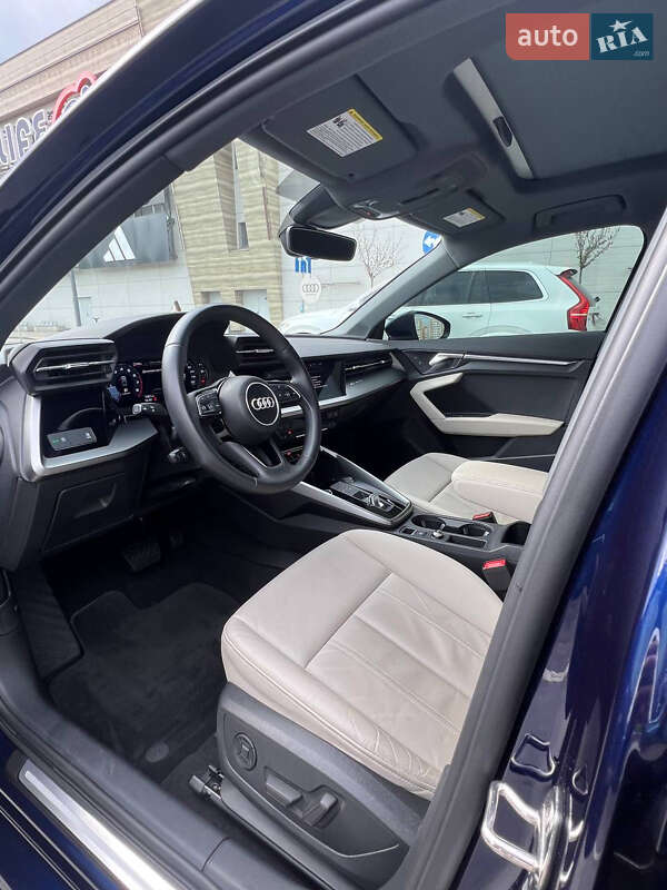 Седан Audi A3 2022 в Львове