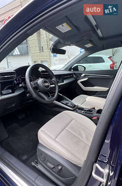 Седан Audi A3 2022 в 