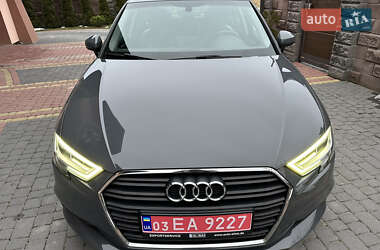Хэтчбек Audi A3 2019 в 