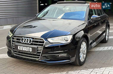 Седан Audi A3 2015 в 