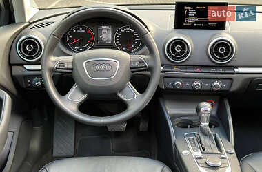 Седан Audi A3 2015 в 