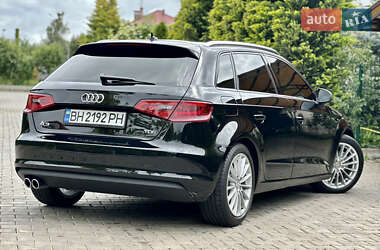 Хэтчбек Audi A3 2016 в 