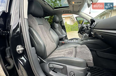 Хэтчбек Audi A3 2016 в 