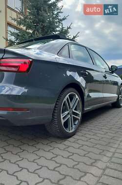 Седан Audi A3 2017 в 