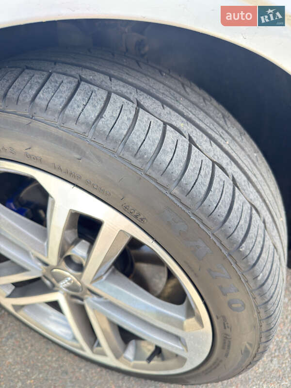 Седан Audi A3 2018 в Николаеве