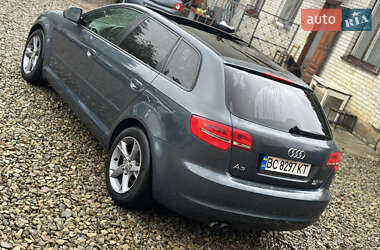 Хетчбек Audi A3 2009 в 