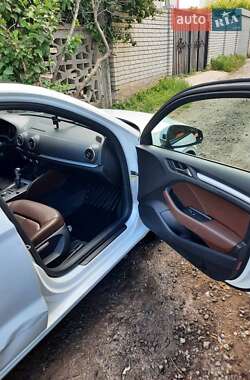 Седан Audi A3 2014 в 
