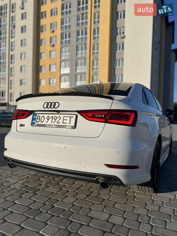 Седан Audi A3 2015 в Тернополі