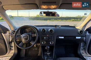 Хэтчбек Audi A3 2005 в 