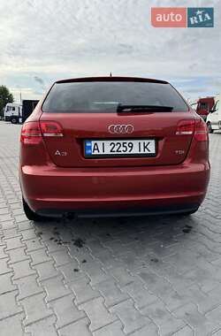 Хэтчбек Audi A3 2012 в 