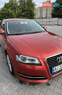 Хэтчбек Audi A3 2012 в 