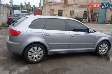 Хэтчбек Audi A3 2005 в 