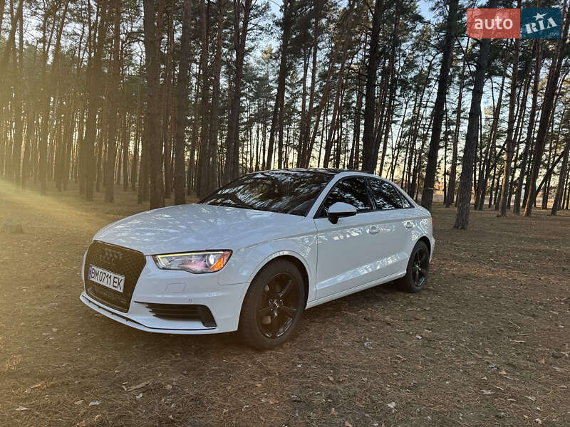 Седан Audi A3 2015 в Киеве