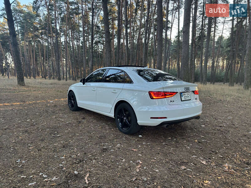 Седан Audi A3 2015 в Киеве