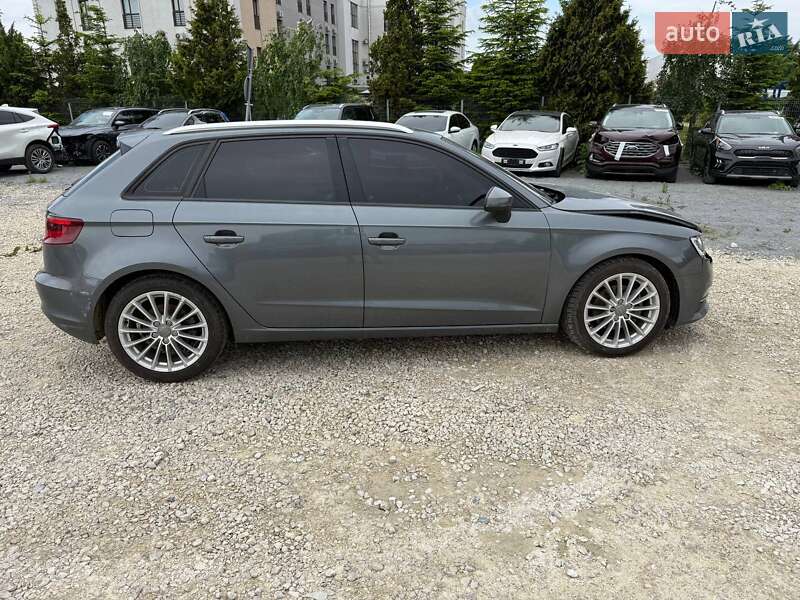 Хэтчбек Audi A3 2014 в Львове