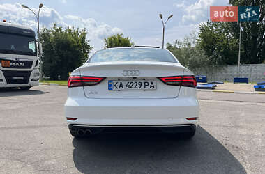 Седан Audi A3 2016 в 