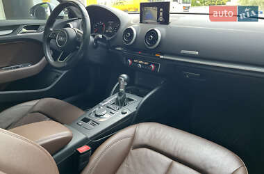 Седан Audi A3 2016 в 