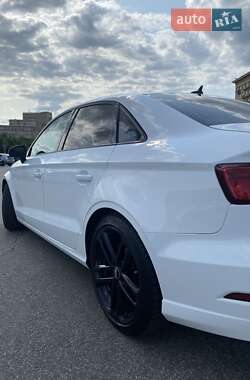 Седан Audi A3 2019 в 