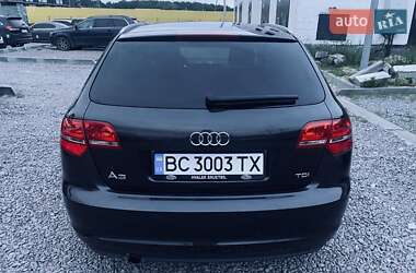 Хэтчбек Audi A3 2010 в 
