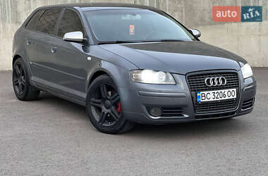 Хэтчбек Audi A3 2005 в 