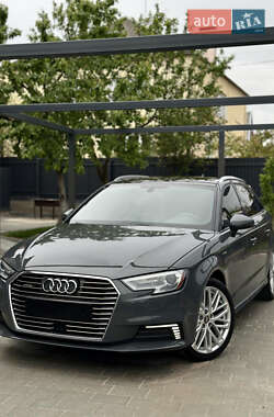 Хэтчбек Audi A3 2017 в Львове