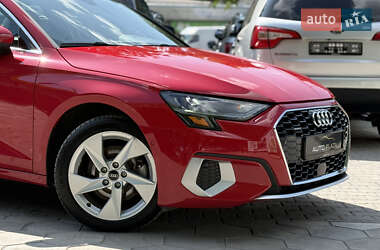 Седан Audi A3 2022 в 