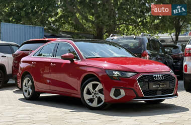 Седан Audi A3 2022 в 