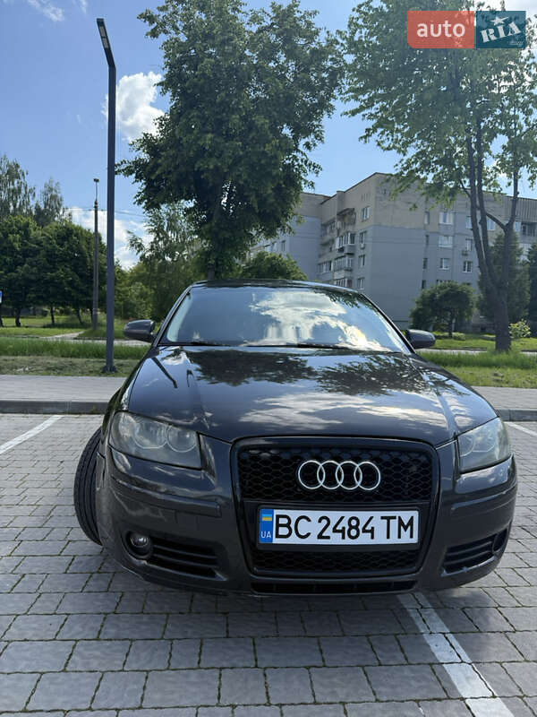 Хэтчбек Audi A3 2004 в Дрогобыче