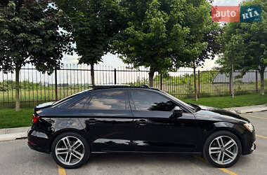 Седан Audi A3 2016 в 